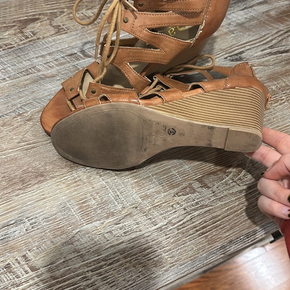 Ana sandals - Picture 2 of 3